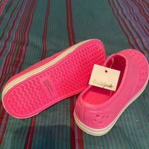 Cat & Jack water girl shoes size 10